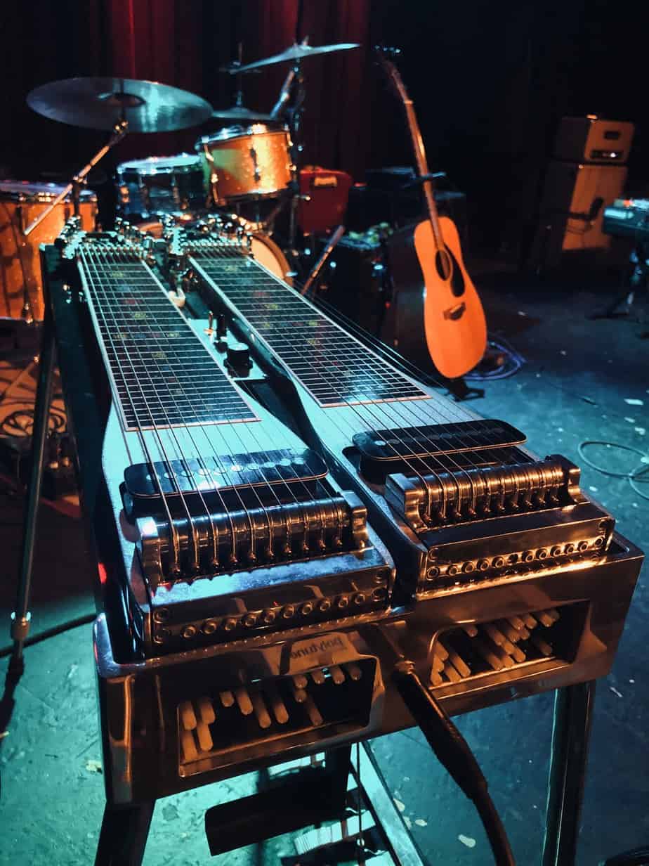 Pedal Steel vs. Lap Steel: The Main Differences